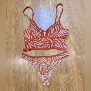 SET! Auden 🍊 Zebra print Bra & matching thong set XS